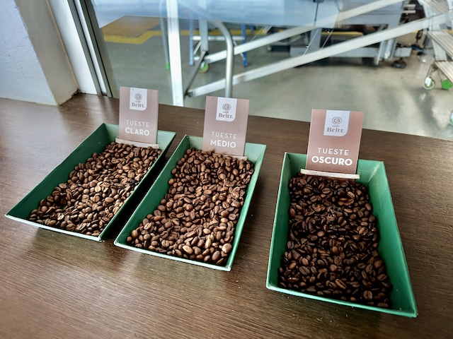 コスタリカ　コーヒーツアー　Britt 人気　コーヒーの作り方