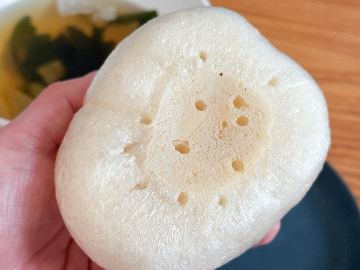 穴を開けた「たま麩」