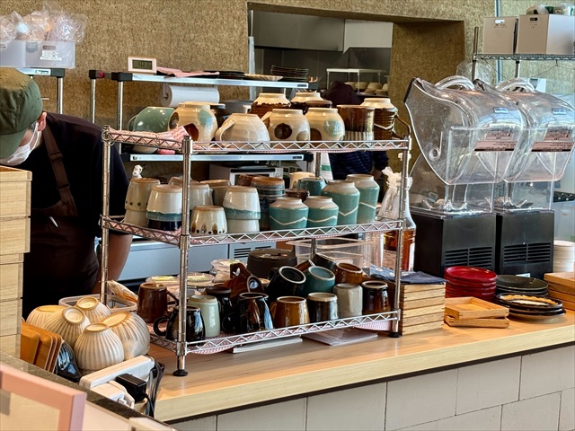 ましこのごはん 店内 カウンター