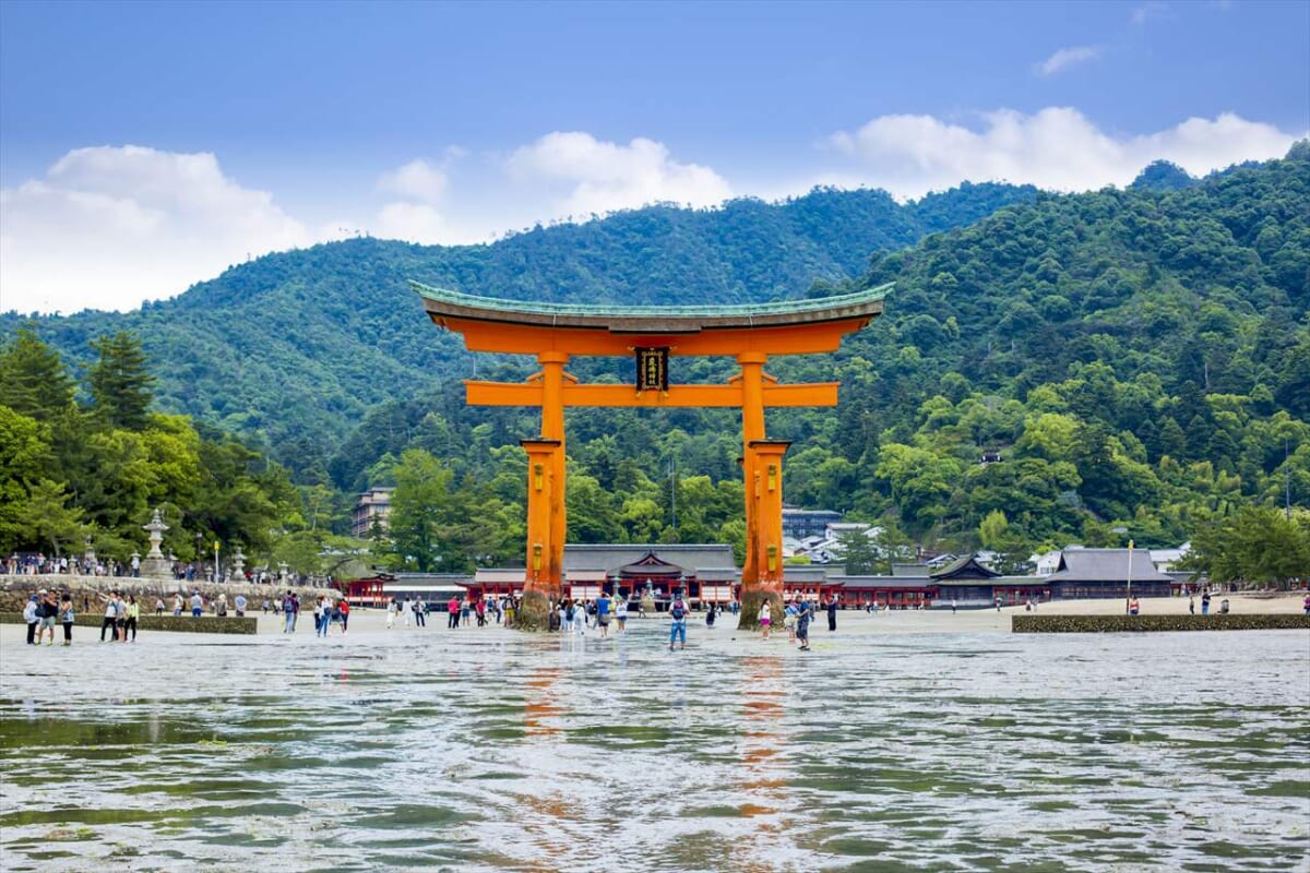 厳島