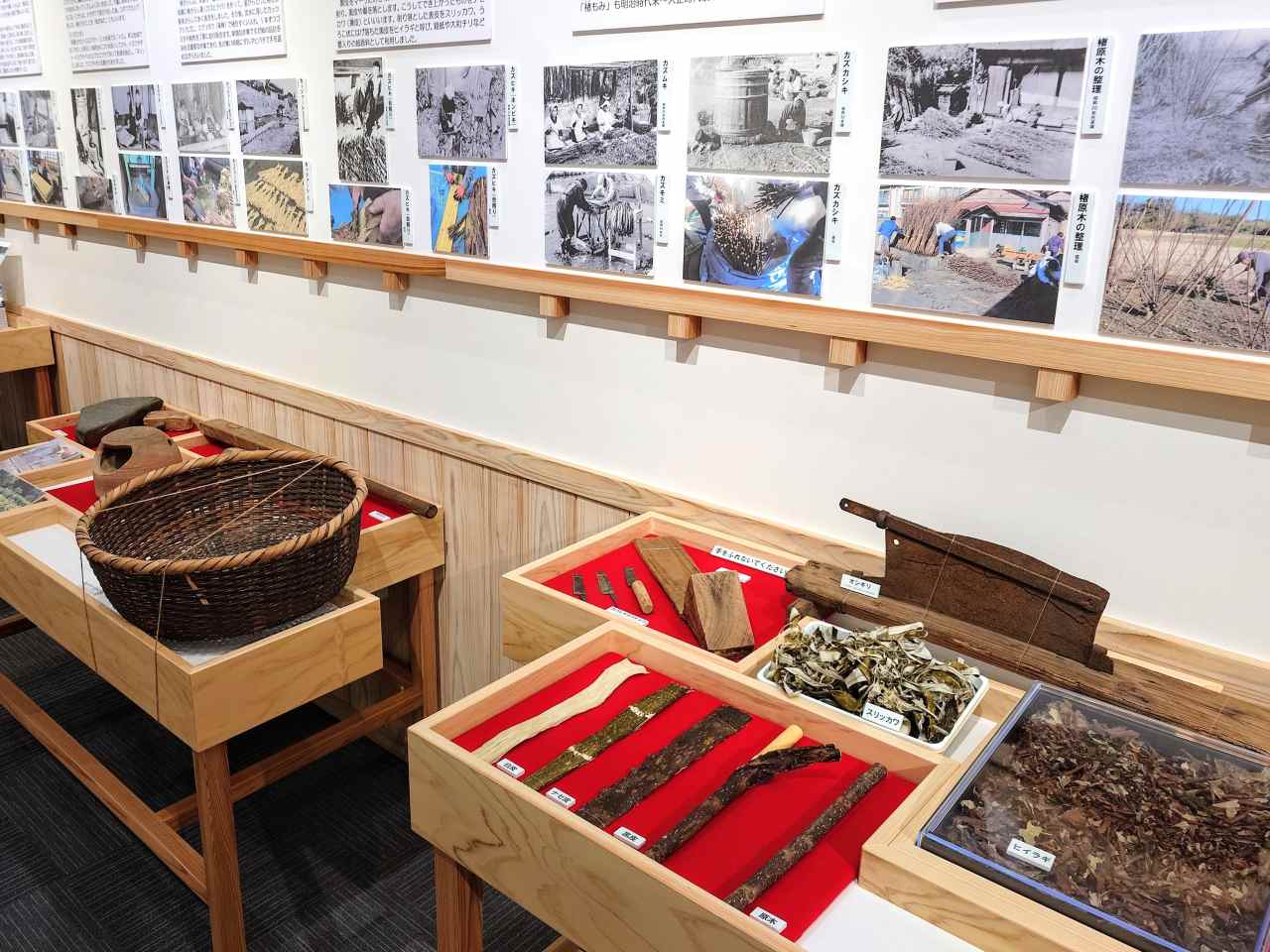 埼玉県比企郡・「道の駅おがわまち」伝統工芸施設（展示室）
