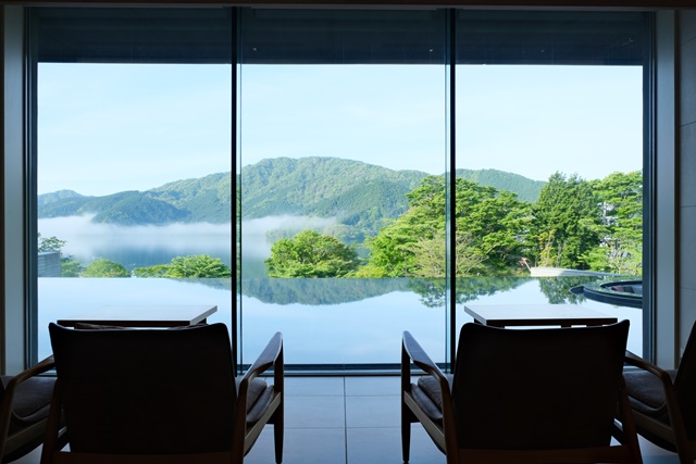 はなをり水盤テラス2