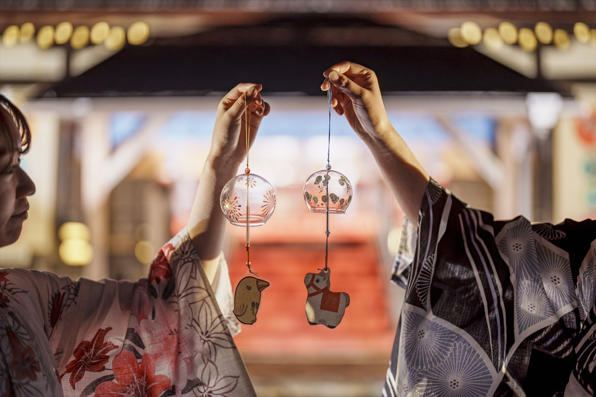 【京都の世界遺産 上賀茂神社で夕涼み】10日間限定！「夏のライトアップ～龍神詣りと足つけ夕涼み～」開催