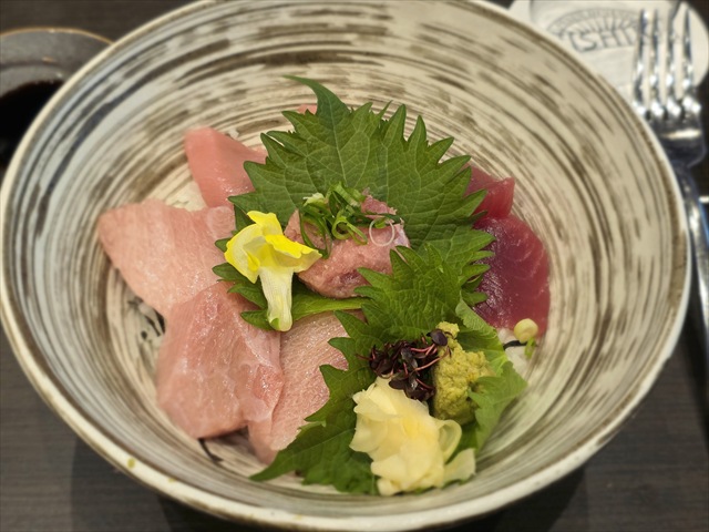 メインダイニング錦　　ミナミマグロ丼