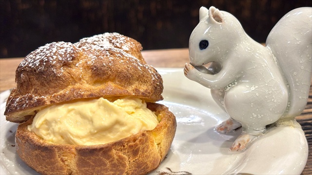 古瀬瀬戸珈琲店　シュークリーム