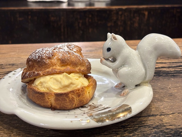 古瀬瀬戸珈琲店 シュークリーム