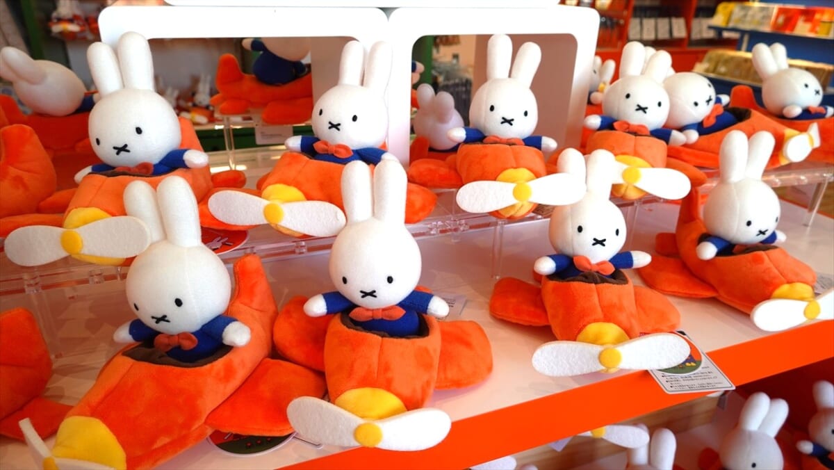 【ハウステンボス】ミッフィーがテーマの新エリア「Miffy Wonder Square」限定の注目グッズはこれ！購入できる店舗も紹介！