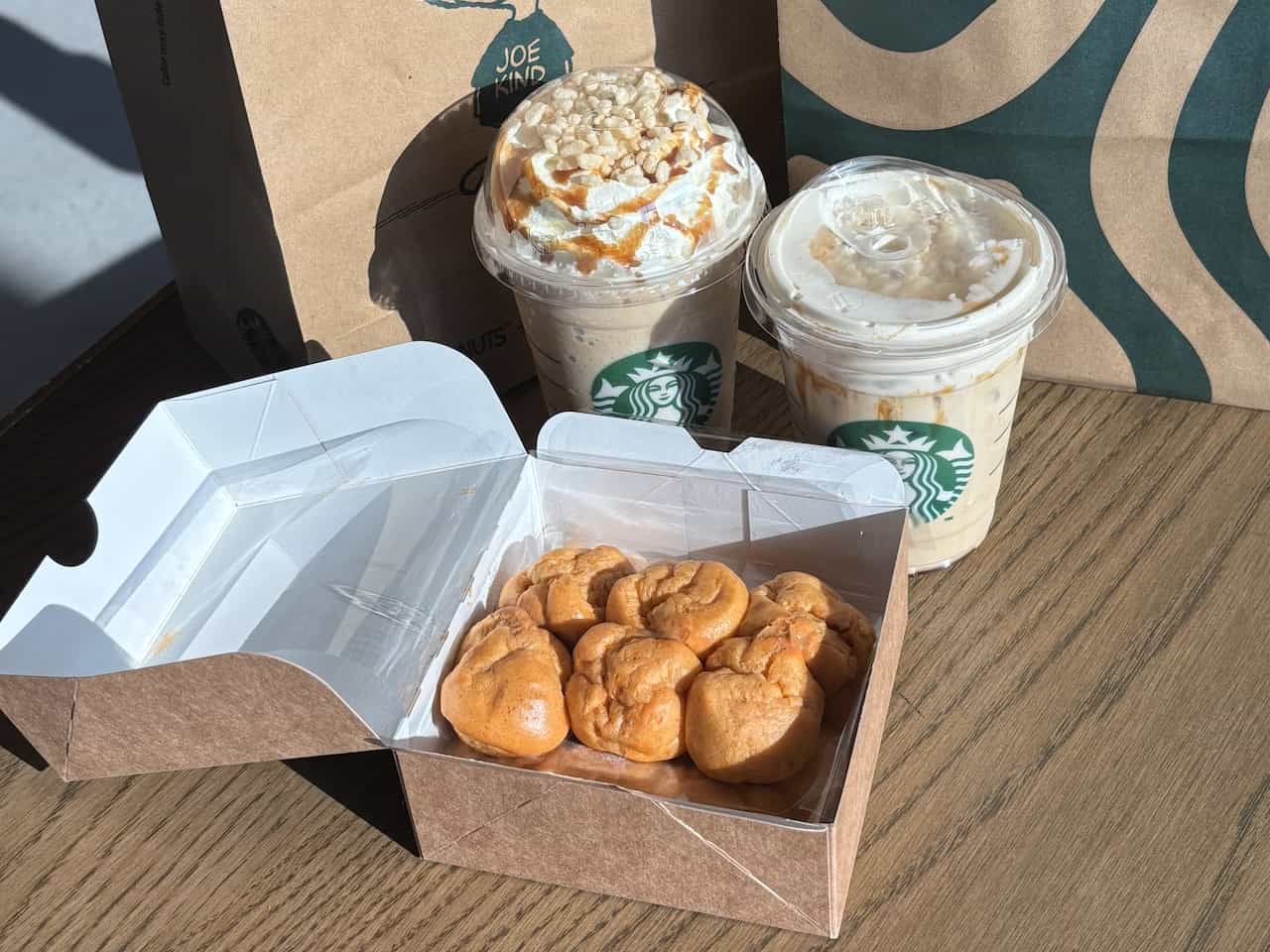 ターンタノー クリーミーコーヒー ウィズ コーヒーゼリー フラペチーノ(トール)、アイスターンタノー クリーミーラテ(トール)、タイティーエクレア