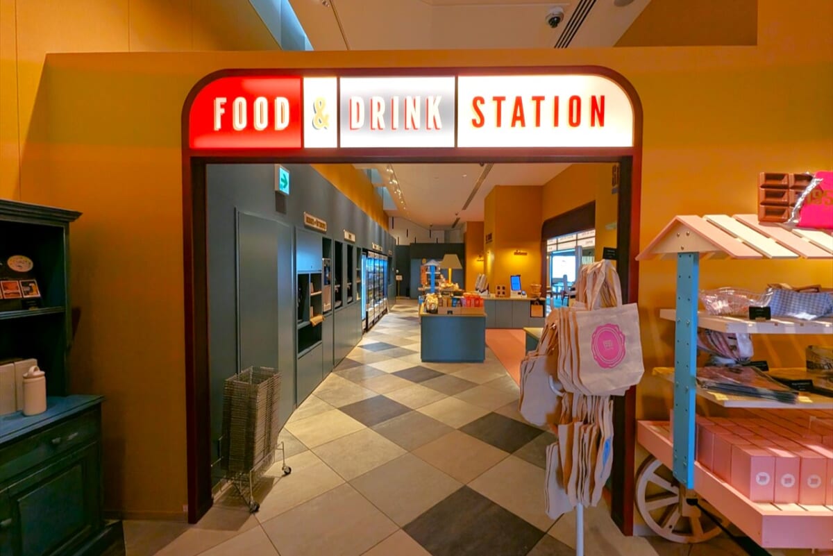 1955 東京ベイ 　food&drink station