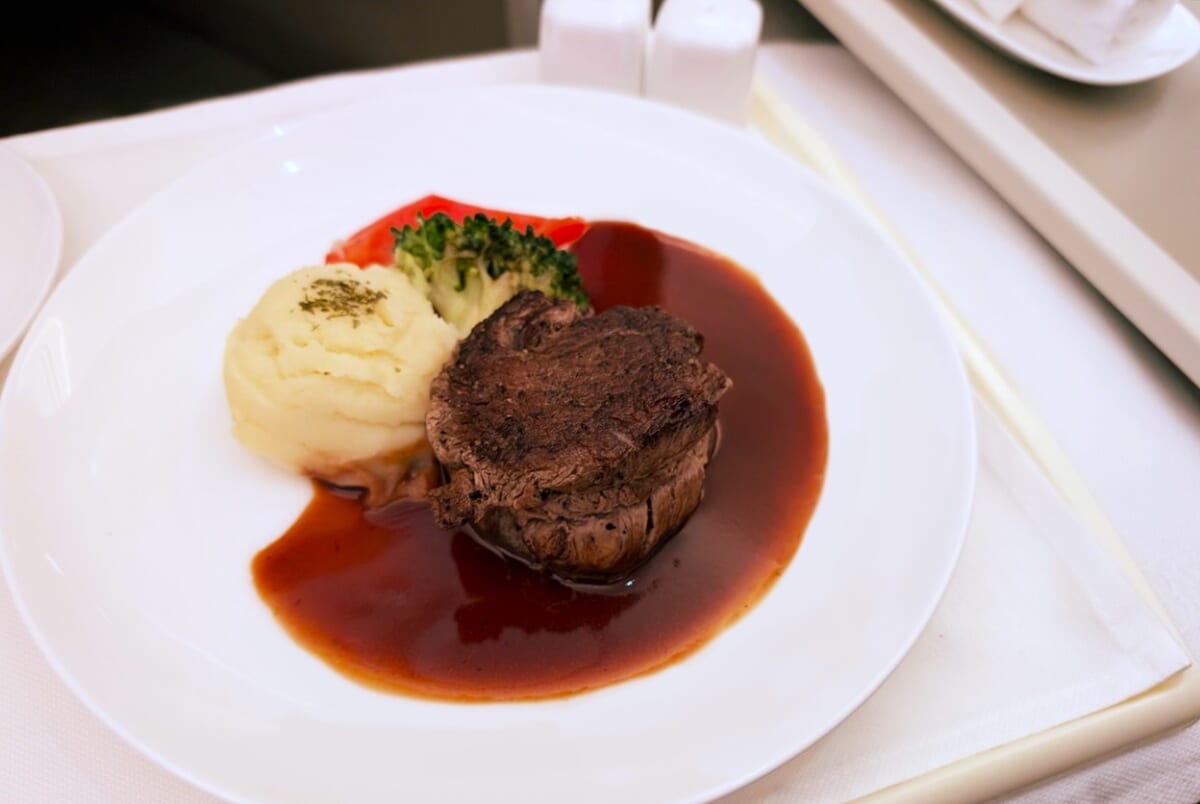 ベトナム航空 肉料理