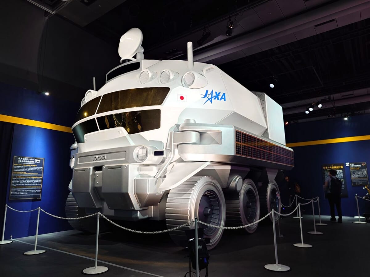 東京都江東区・「日本科学未来館」特別展「深宇宙展〜人類はどこへ向かうのか」To the Moon and Beyond （有人与圧ローバー）