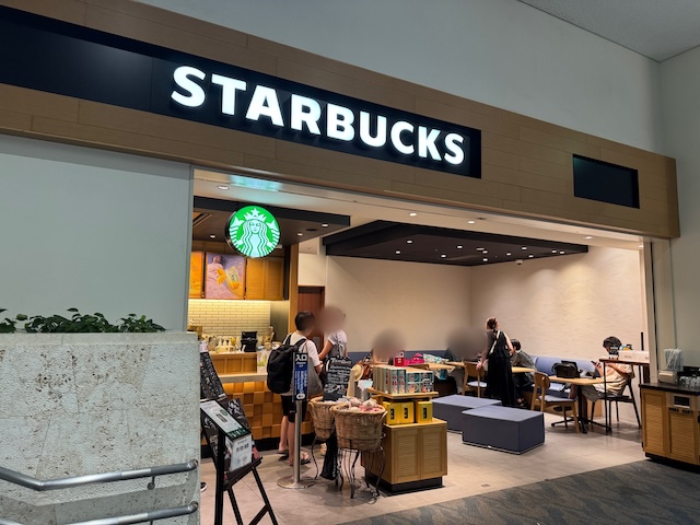 沖縄　那覇空港　スタバ　保安検査