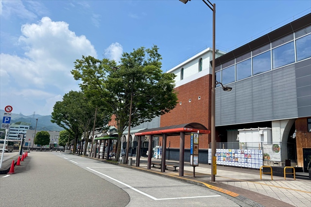 シャトルバス発着場所 武蔵五日市駅南口