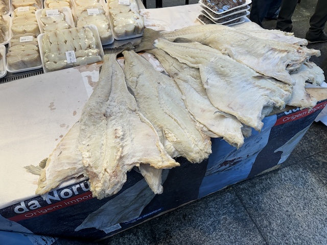 サンパウロ市営市場　フルーツ食べ放題　試食　バカリャウ