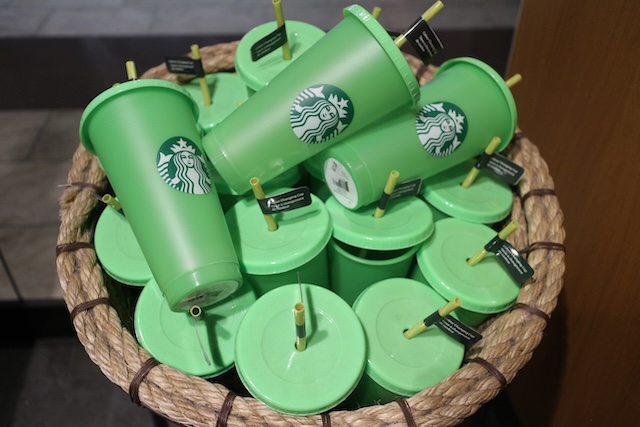スターバックス　スウェーデン　リユーザブルカップ