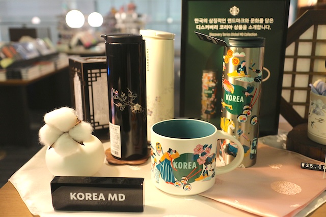 韓国　スタバ　仁川空港　ご当地　