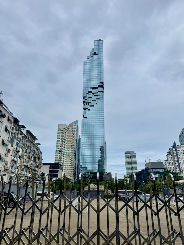 バンコク タイ 絶景スタバ サトーンスクエア フォトジェニック 観光