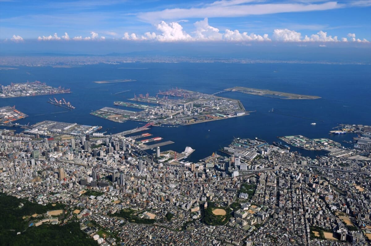 神戸港
