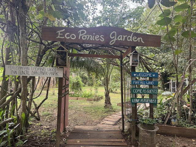 ブルネイ　観光の新定番　料理教室　Eco Ponies Garden