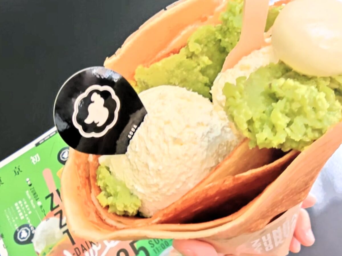 東京都渋谷区・「ZUNDA ZUNDA 代官山店」代官山限定クレープ「ZUNDA生クリーム（サクモチ）」3