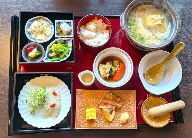 【亀の井ホテル 青梅】専用ドッグランを独り占め！多摩川を望む愛犬の宿　朝食