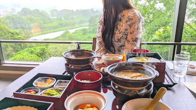 【亀の井ホテル 青梅】専用ドッグランを独り占め！多摩川を望む愛犬の宿　食堂からの眺め