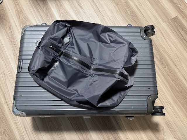 かる旅圧縮バッグ 電動ポンプ　旅の裏技　荷物が半減　4spring