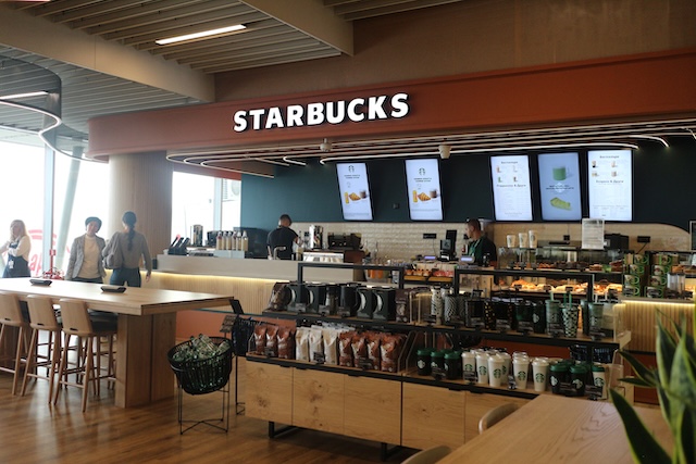 ブルガリア　ソフィア　マグカップ　スタバ　ソフィア空港