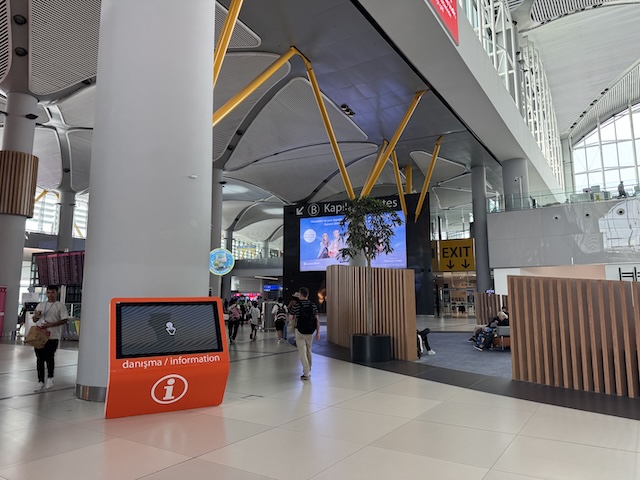 トルコ イスタンブール空港 トランジット 広大 暇つぶし