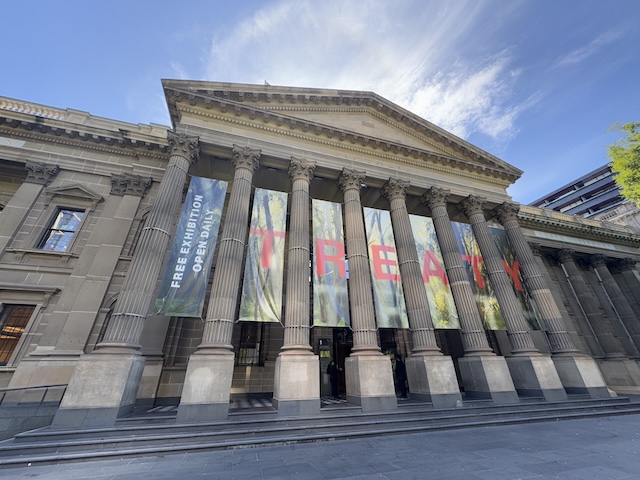 ビクトリア州立図書館 メルボルン　世界一美しい図書館　ラ・トローブ閲覧室　オーストラリア　外観