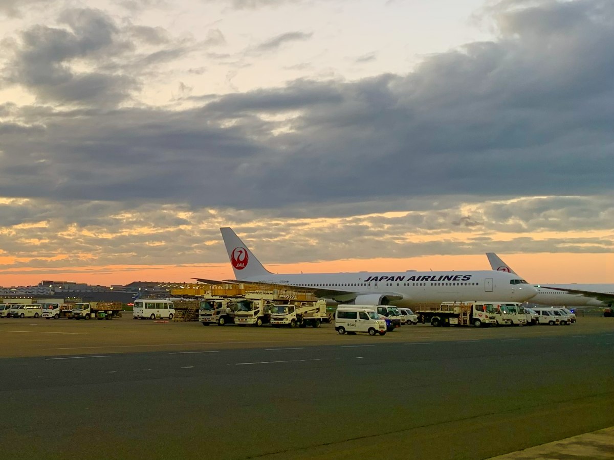 第2格納庫からの景色（夕方）