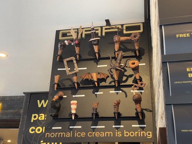 ニュージーランド　オークランド　アイスクリーム　Giapo　爆笑コーン
