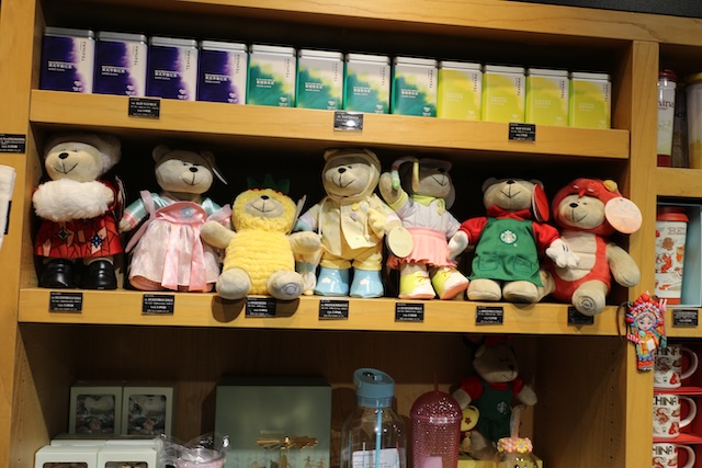 中国　スタバ　北京国際空港　限定アイテム　ベアリスタ