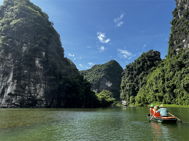 陸のハロン湾　チャンアン