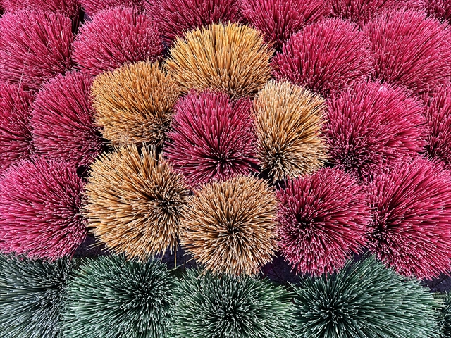 クアン・フー・カウ 線香工芸村　花火みたいに見える