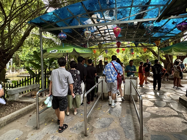 ムア洞窟　入口