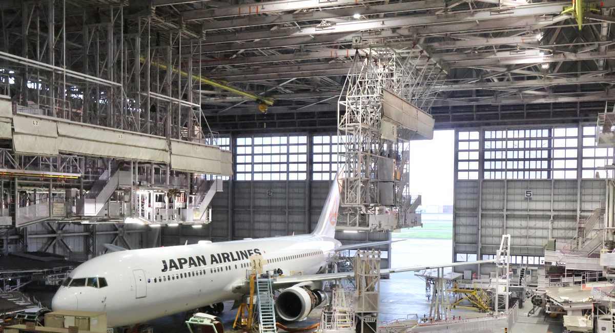 第1格納庫の機体（アップ）トリミング