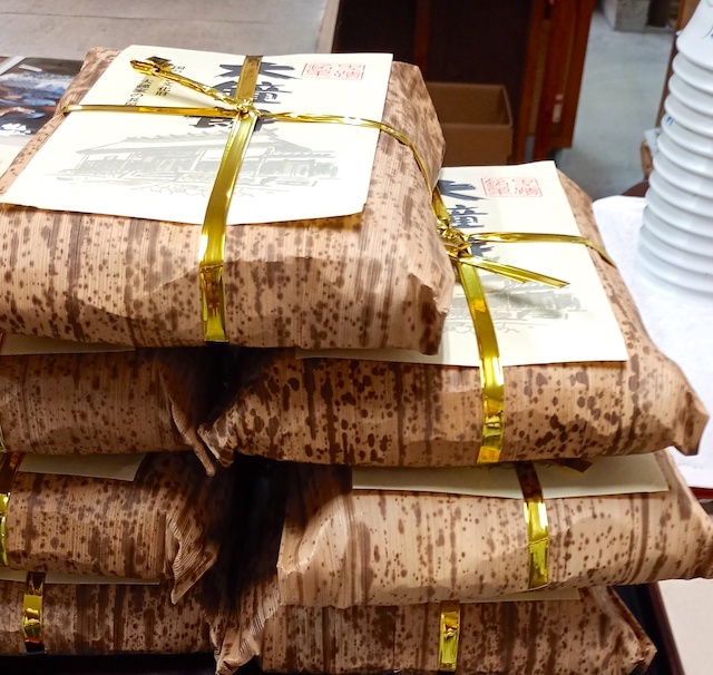 お土産におすすめ「大鐘餅（おおがねもち）」24個 800円