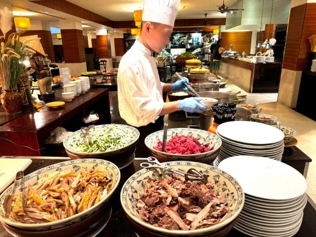 InterContinental Hanoi Westlake　フォーを調理