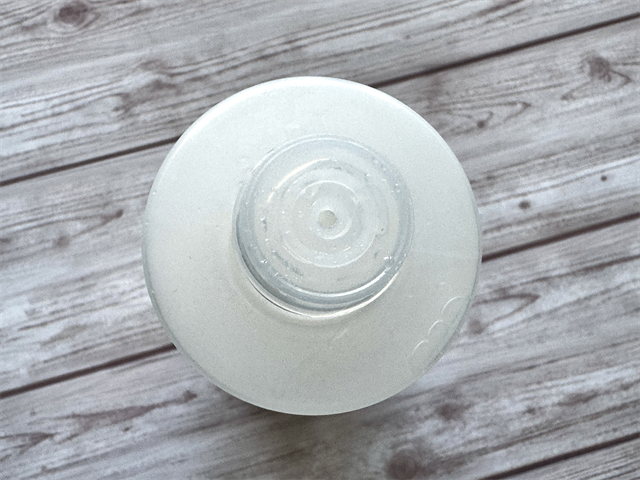 セリア スポイトボトル 化粧水詰め替え