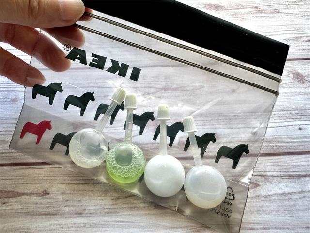 セリア スポイトボトル フリーザーバッグに入れる