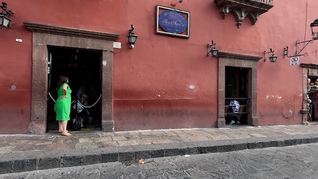 メキシコ　サンミゲル・デ・アジェンデ　女子ウケ　チュロス