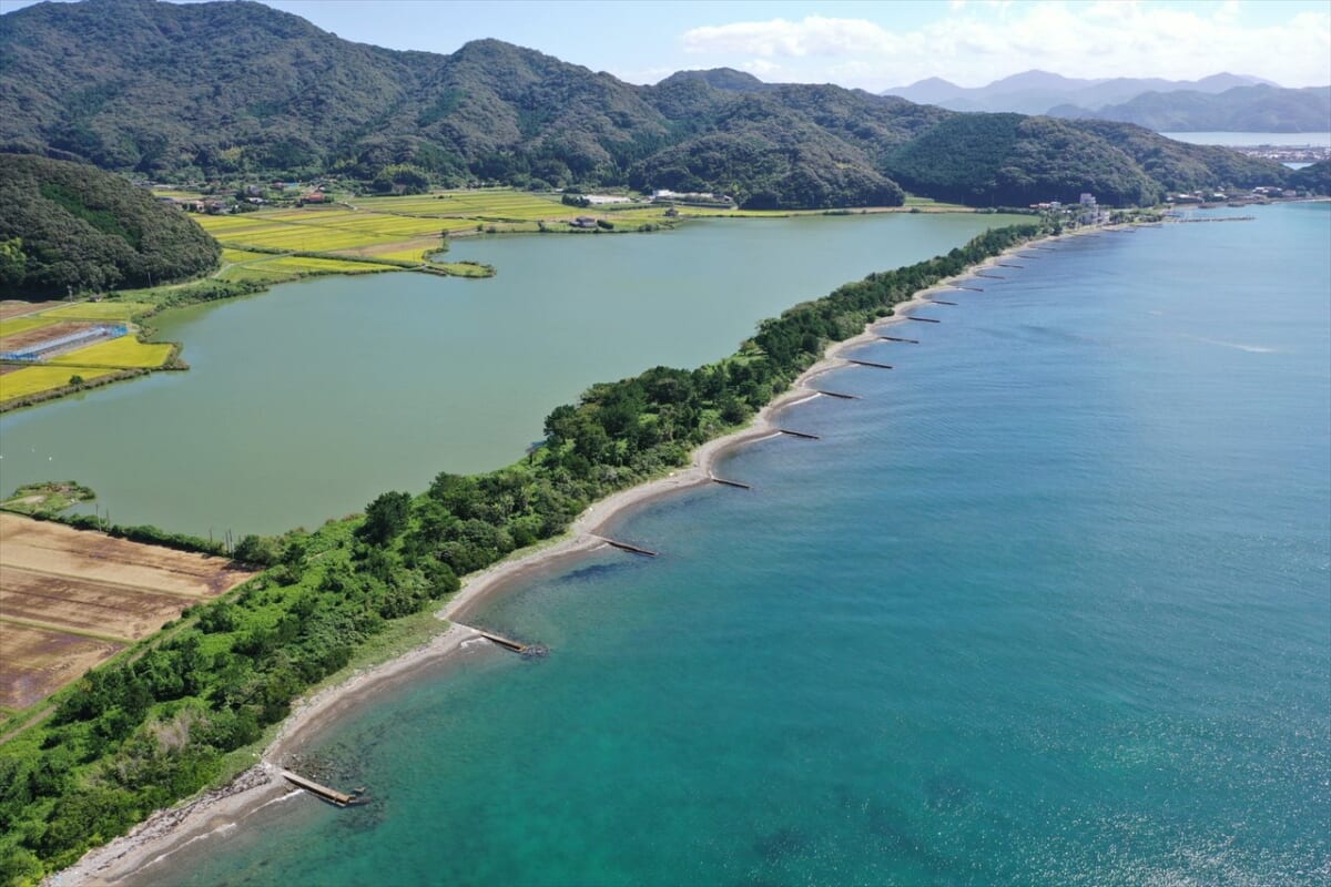 長門市の景勝地・波の橋立