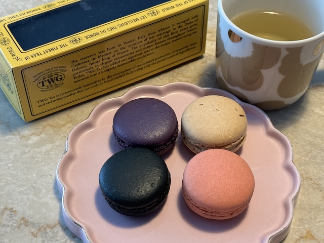 シンガポール　チャンギ空港　楽しみ方　買い物　ＴＷＧ　紅茶　マカロン