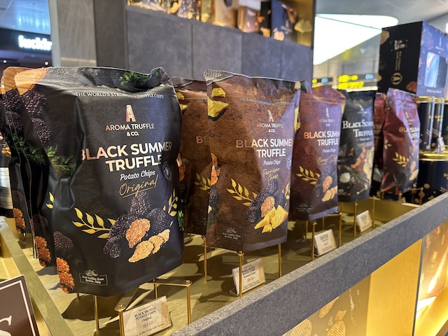 シンガポール　チャンギ空港　楽しみ方　買い物　アロマトリュフ　お土産