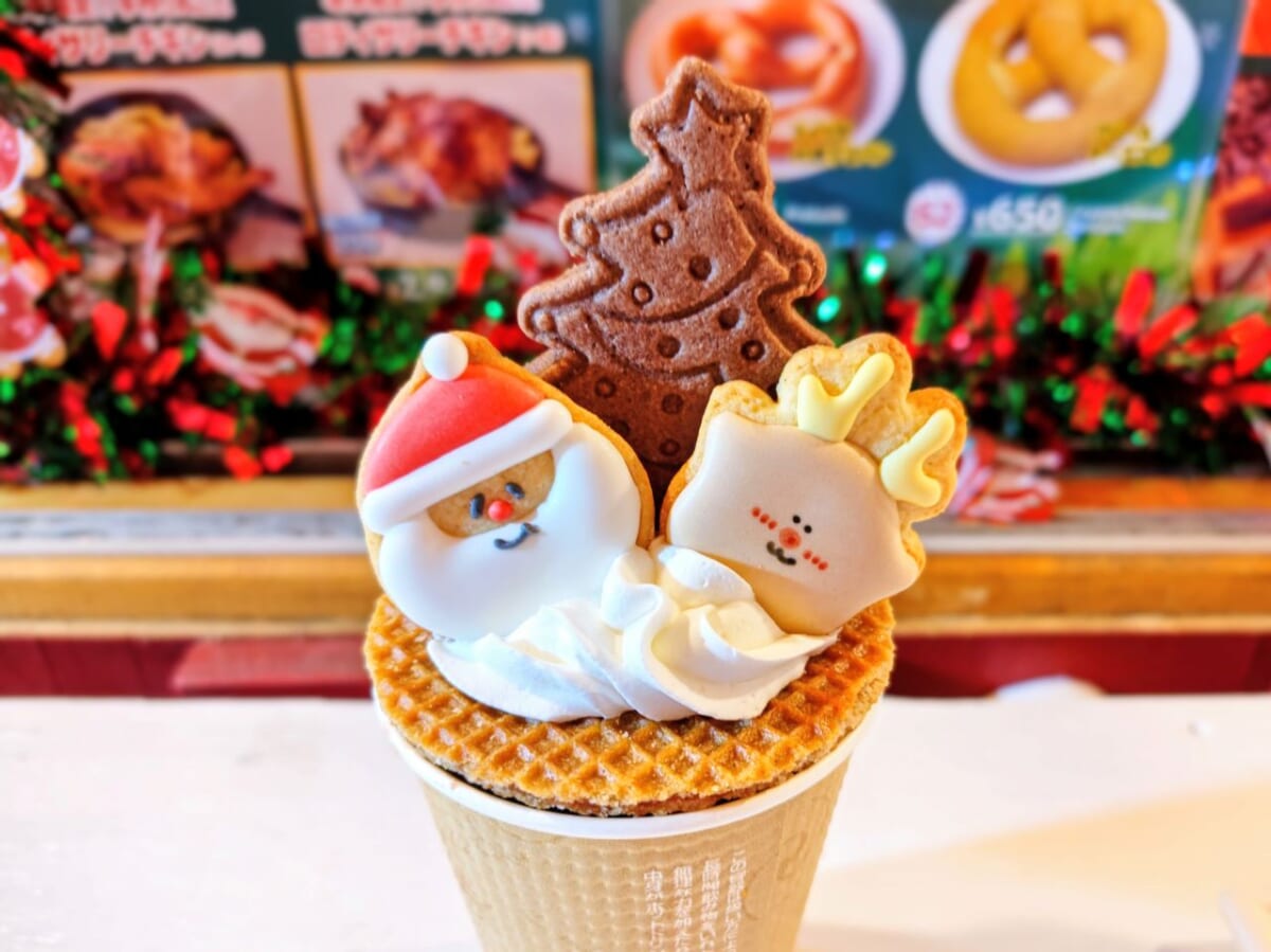 神奈川県横浜市・2025年11月21日(金)~2025年12月25日(木)「Christmas Market in 横浜赤レンガ倉庫」NOEL NO TOKI(1日200杯限定/恋するサンタとトナカイのホットココア)