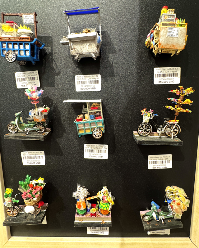 ハノイ商店　繊細な造りのマグネット