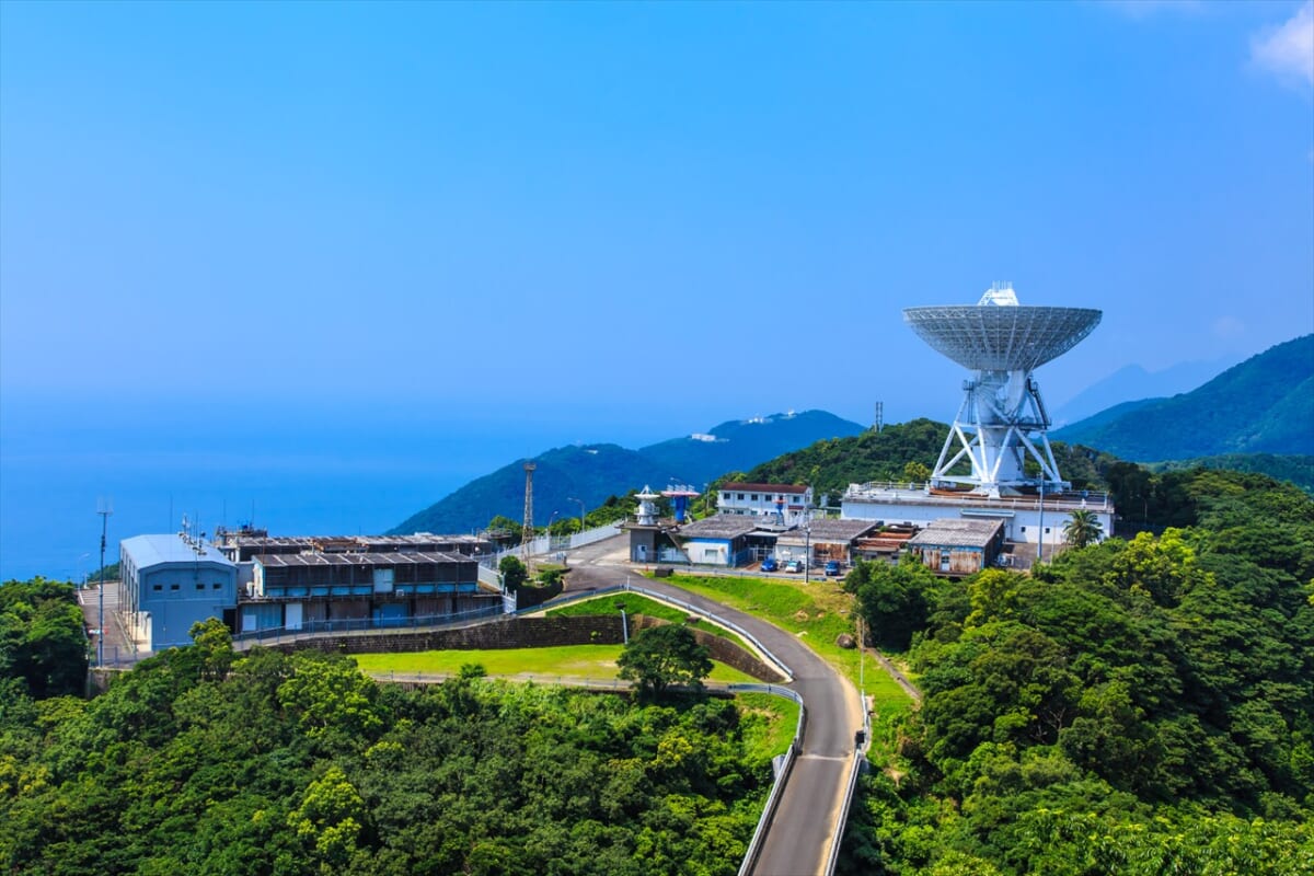 人工衛星　研究所