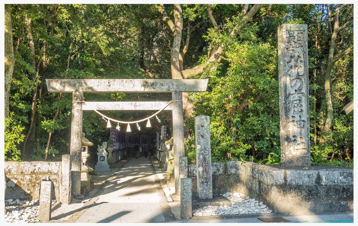 花の窟神社