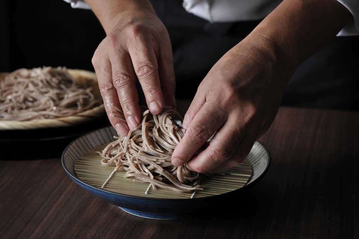 界 草津　地粉・生粉打ちの蕎麦イメージ